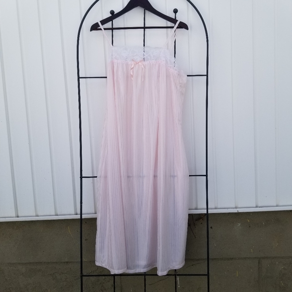Chardin vintage pink lace two piece nightgown slip - Picture 13 of 15